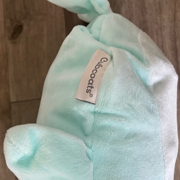 Cub Coat Girl’s Nell the Narwhal Zip-Up Hoodie - Picture 12 of 13